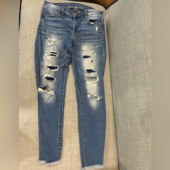 American Eagle Ripped Jeans - Picture 1 of 3